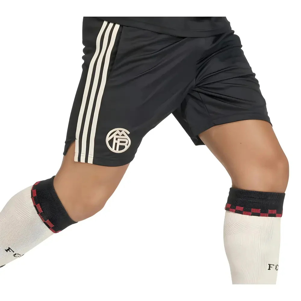 2025-2026 Bayern Munich Third Shorts (Black) - Image 2