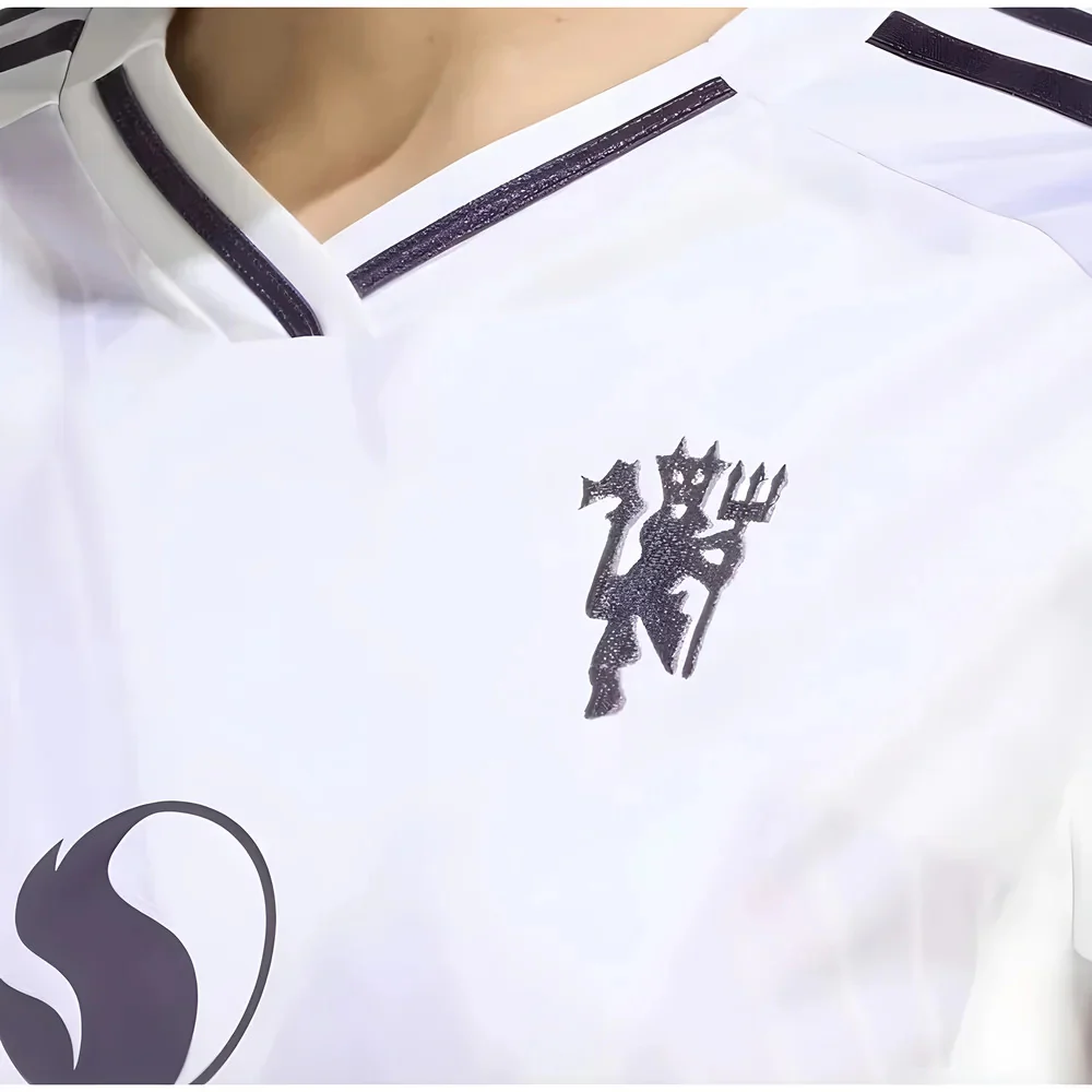 2025-2026 Man Utd Away Shirt (Womens) - Image 14