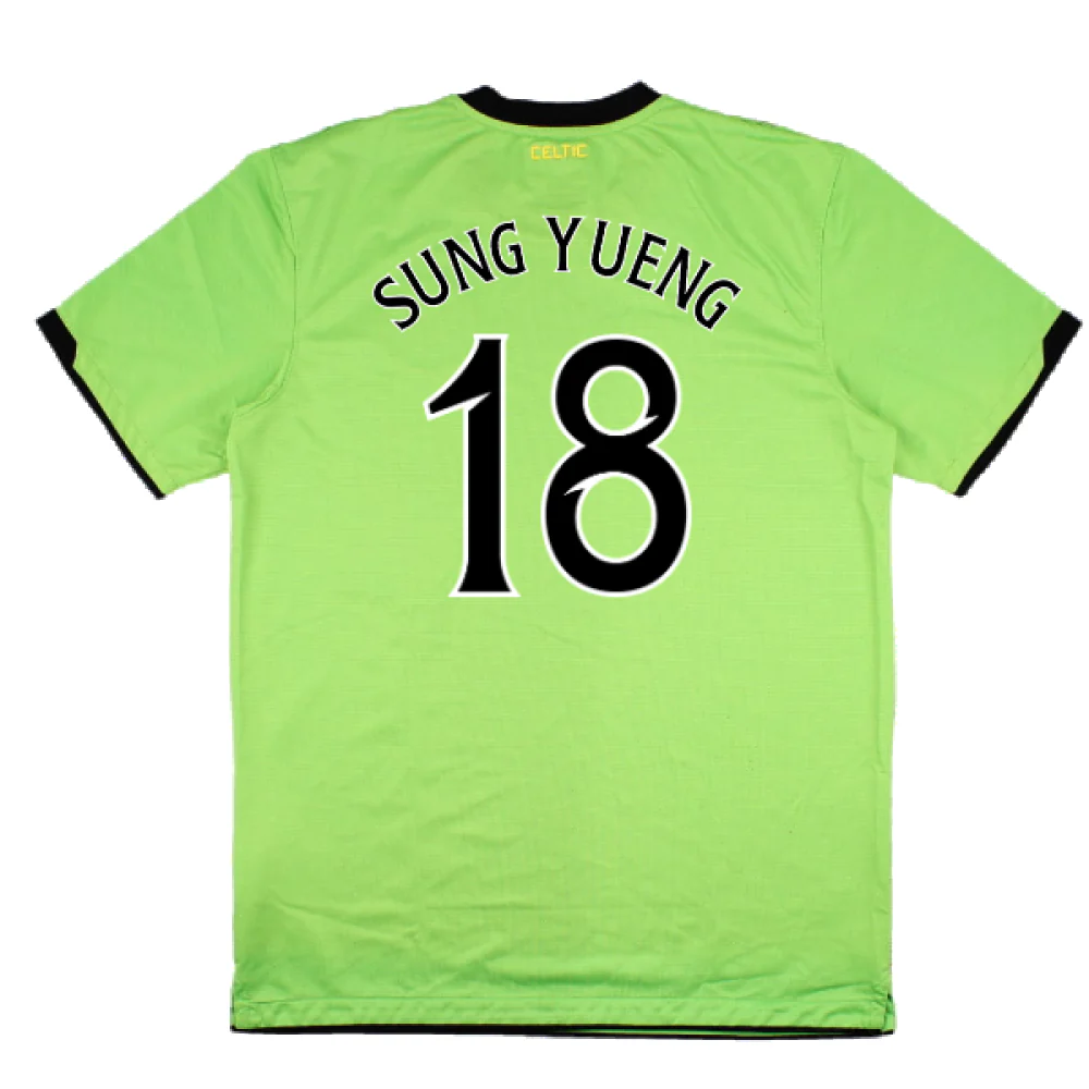 Celtic 2010-11 Away Shirt (Sponsorless) (M) (Excellent) (Sung Yueng 18) - Image 2