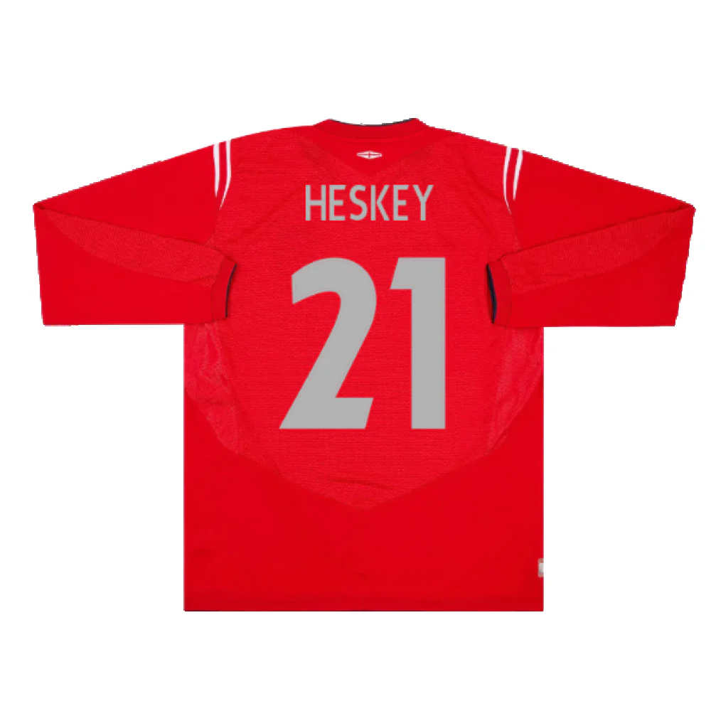England 2004-06 Long Sleeve Away Shirt (Excellent) (Heskey 21) - Image 2